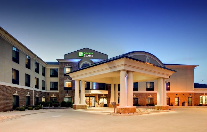 Holiday Inn Express & Suites PERU - LASALLE AREA by IHG