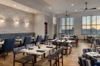 Holiday Inn & Suites OCEAN CITY by IHG - 朝食