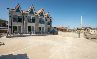 Samcheok Deoksan Pension