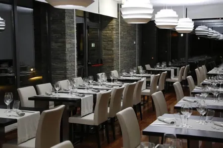 LBV House Hotel Отели в г. Говайнш-ду-Дору