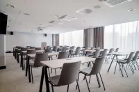 Radisson Hotel & Conference Centre Oslo Airport - Parkplatz