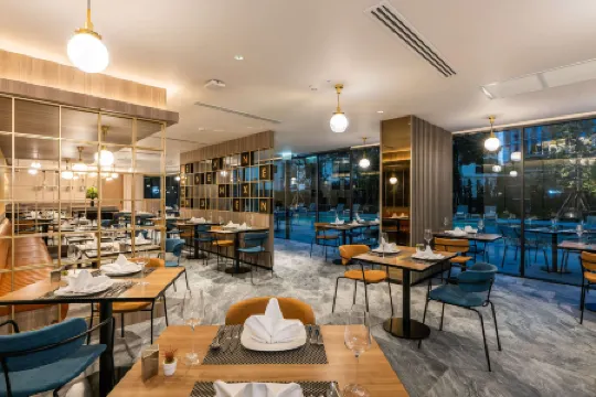 Best Western Plus Nexen Pattaya Отели рядом с достопримечательностью «Береговая дорога»