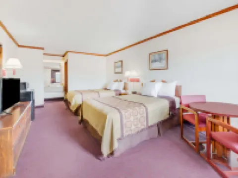 Days Inn by Wyndham Monett Hotels in Monett