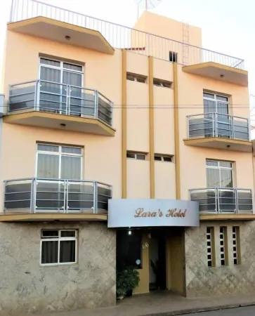 Lara's Hotel