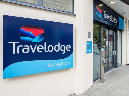 Travelodge Hotel - Horsham Central Отели рядом с достопримечательностью «Суон Уолк»