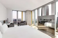 Nhow Rotterdam Отели рядом с достопримечательностью «Мост Эразма»