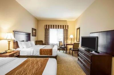 Comfort Inn & Suites McMinnville Wine Country Hotels in Dayton