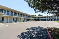 Motel 6 Redding, CA - Central - Pet friendly