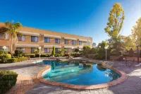 Garden City Hotel, Signature Collection Hotels in Canberra
