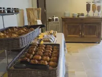 Hotel les Oliviers Hotels in Claviers