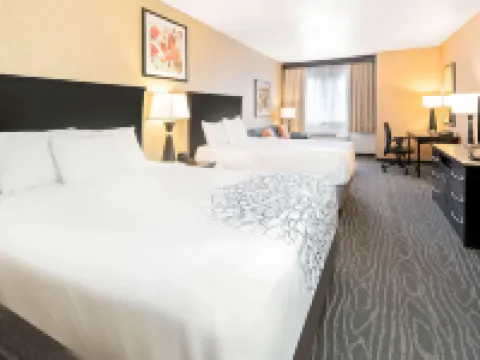 La Quinta Inn & Suites by Wyndham Logan Hotels in Logan