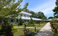 Toba Beach Hotel Hotel dekat Gereja HKBP Bolon Pangururan