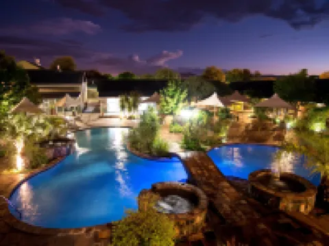 アレブブッシュ トラベル ロッジ ウィントフークのホテル