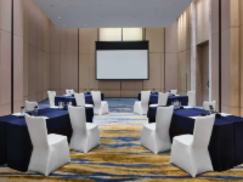 อินเตอร์คอนติเนนตัล ฉงชิ่ง ราฟเฟิลส์ ซิตี้ บาย IHG โรงแรมในฉงชิ่ง