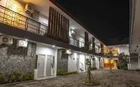 Crystal Inn Hotel dekat PASAR NGOPAK DESA ARJOSARI