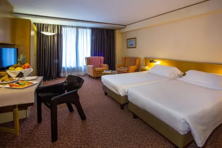 Hotel les Jumeaux Courmayeur Отели в г. Морже