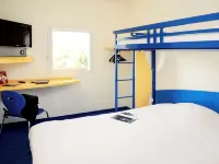 ibis budget Orléans Ouest Meung-sur-Loire Hôtels à proximité de : Château de l'Émerillon