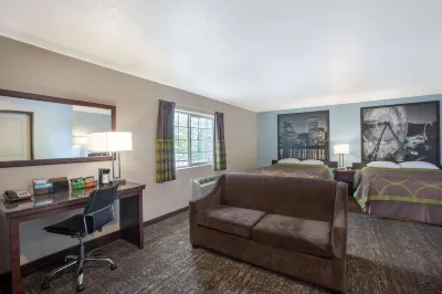 Super 8 by Wyndham Springfield/Eugene