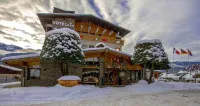 Chalet-Hôtel Neige et Roc, the Originals Relais (Hotel-Chalet de Tradition)