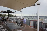 Beauty Point Waterfront Hotel Hotels in Beaconsfield