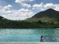 Hi-Scene Resort - Pools