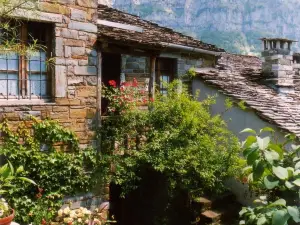 Saxonis Houses & Saxonis Villa