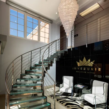 Inverurie Executive Suites Отели в г. Уорик