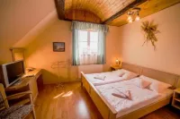 Hotel Tri Vezicky Hotels in 