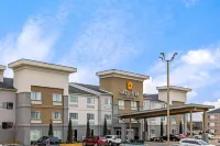 La Quinta Inn & Suites by Wyndham Fayetteville Hôtels à : Fayetteville