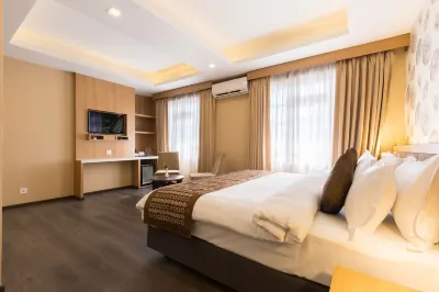 Boudha Boutique Hotel Hotels near Chiesa di San Francesco