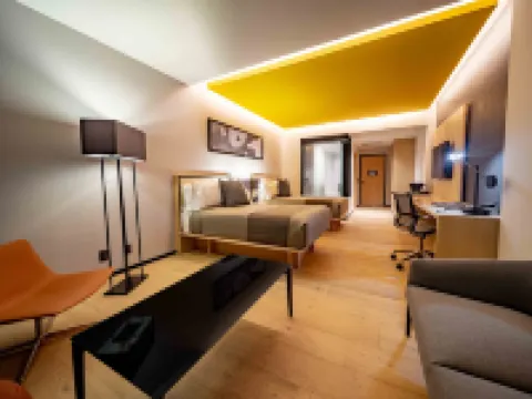 กาแลเรีย พลาซา ซาน เยโรนิโม โรงแรมใน