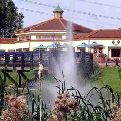 The Waterfront Hotel Spa & Golf Hotel Exterior