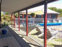 Asure Kapiti Court Motel Hotels in Парапарауму