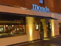 Mondo Hotel