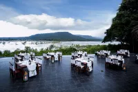 ทอแสง เฮอริเทจ โขงเจียม - ที่มีบาร์