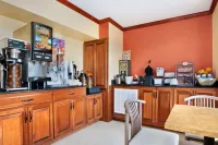Super 8 by Wyndham Waycross GA - breakfast