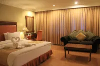 Savannah Resort Hotel Hotels in Angeles