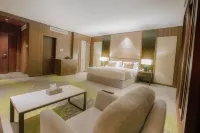 Azar Hotel
