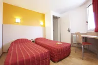Premiere Classe Avignon - Courtine Gare Hotels in Barbentane