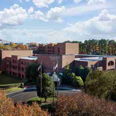 DoubleTree Suites by Hilton Hotel Charlotte-Southpark Hotel Exterior