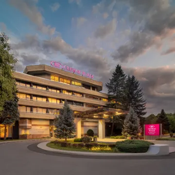 Crowne Plaza BUCHAREST by IHG Hotels near RomExpo Arena