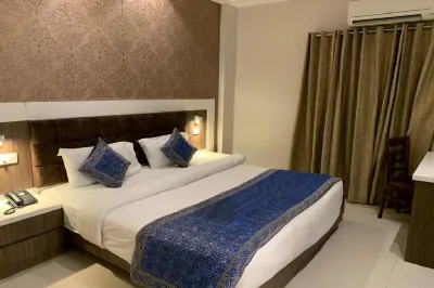 Hotel Sri Balaji , Varanasi Hotels in Domari