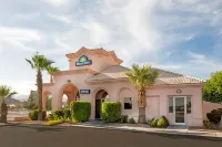 Days Inn by Wyndham Bullhead City Hotels near Airport Center Dr