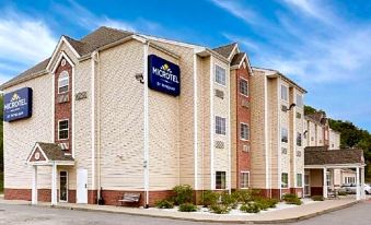 Microtel Inn & Suites by Wyndham Princeton