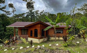 Princesa de la Luna Ecolodge - Housity