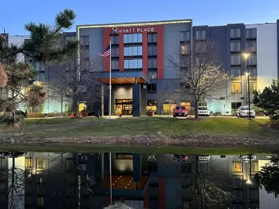 Hyatt Place Chicago Schaumburg Hotels near 24/7 Pantry Rolling Meadows Smoke Shop