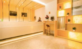 Hi Inn Hotel (Kunshan Hongji Plaza Shunfan North Road Subway Station)