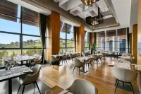 Radisson Blu Hotel Spa Istanbul Tuzla Hotels in Şekerpınar