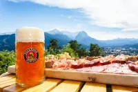 Landkomforthotel Panorama & Restaurant Bella Vista Hotels in Farchant