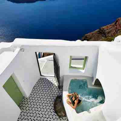 Gitsa Cliff Luxury Villa Fitness & Recreational Facilities